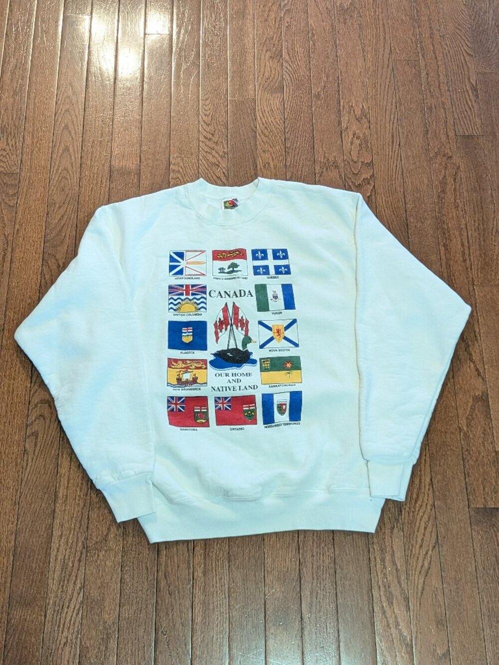 Vintage Canada Our Home and Native Land Provincial Flags Crewneck Made In USA -